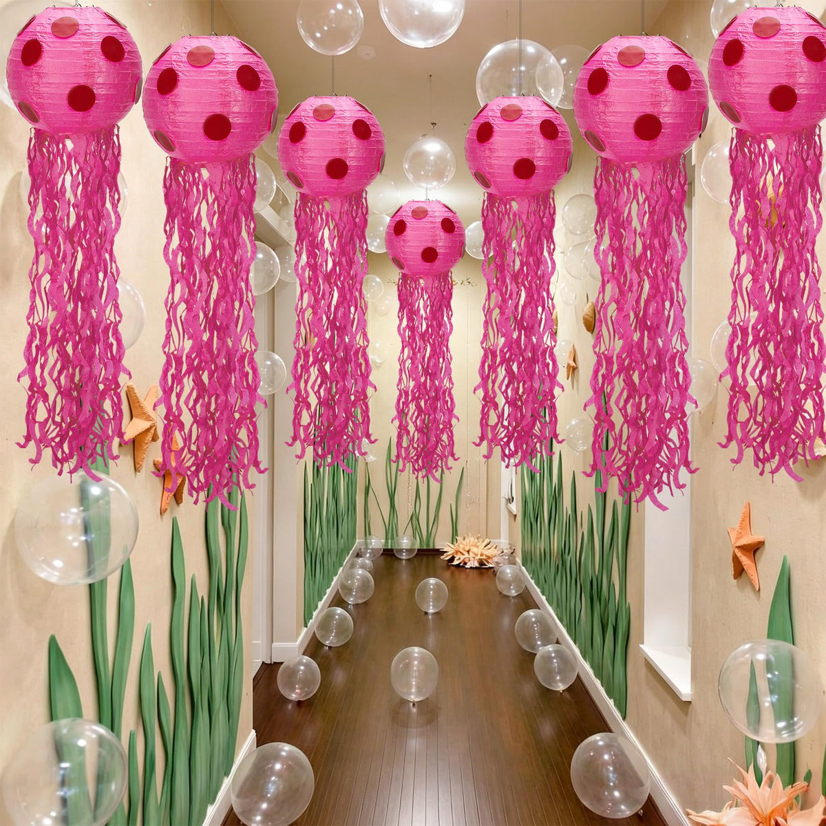 Lunmon clear balloon 5-inch ideal for bright, versatile balloon decorations.
