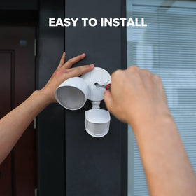 LUTEC security light dusk-to-dawn mode for automatic nighttime operation