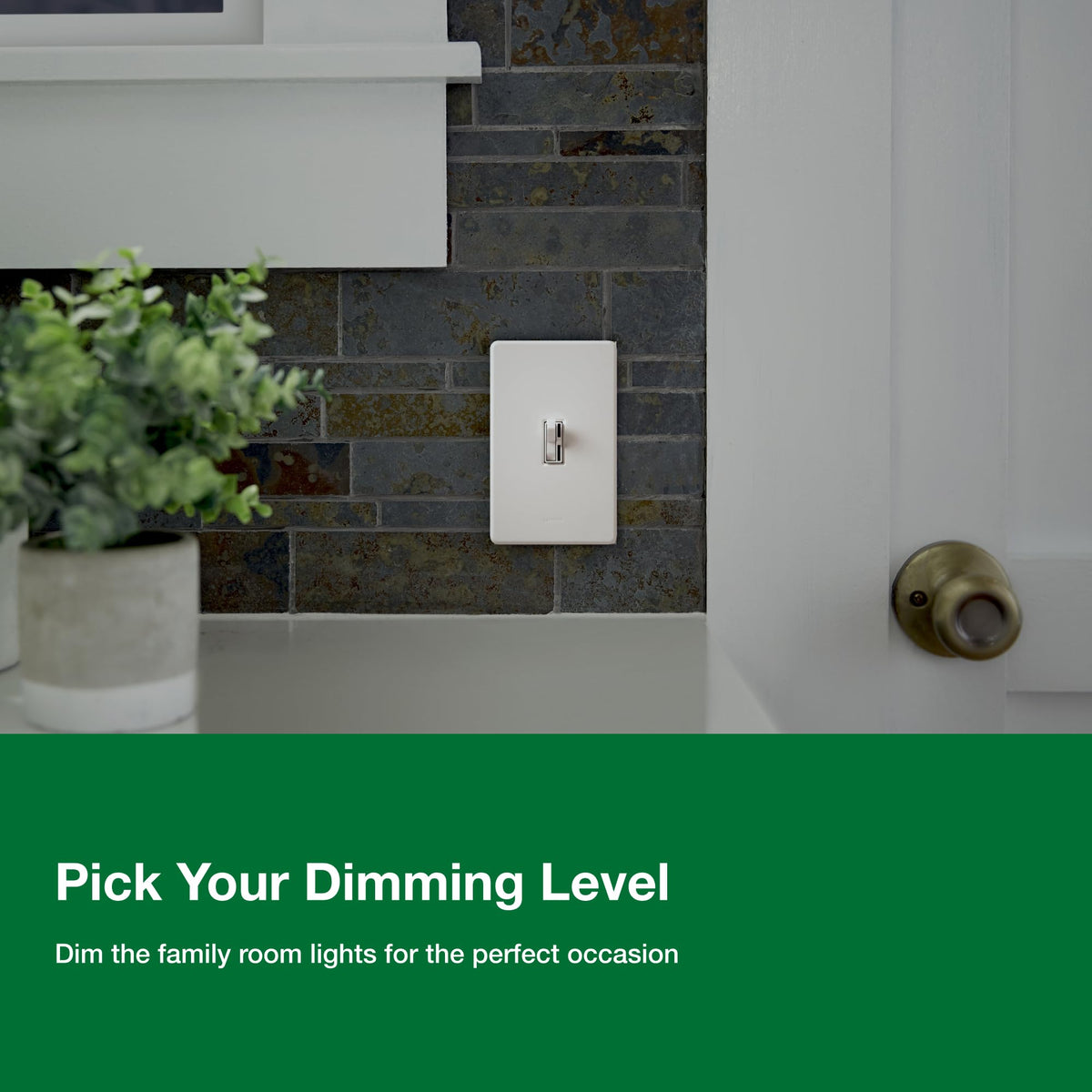 Living room ambiance with adjustable Ariadni dimmer