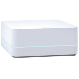 Lutron Caséta Smart Hub installation and setup process for quick integration.