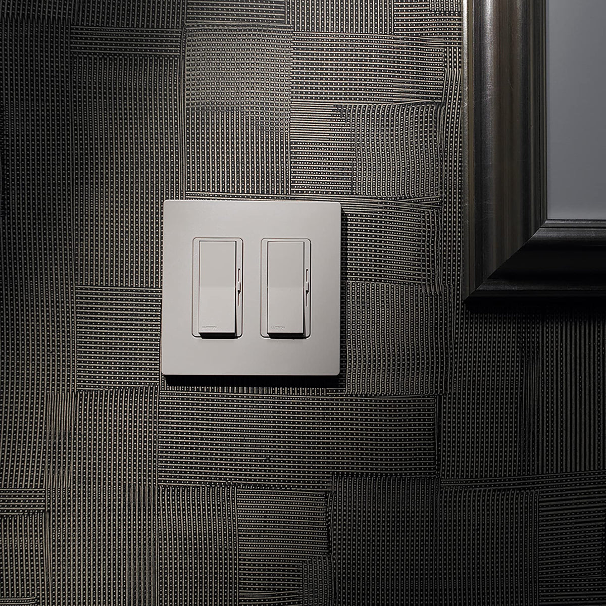 Lutron Claro wallplate compatibility with decorator devices across Caseta, Diva, Maestro.