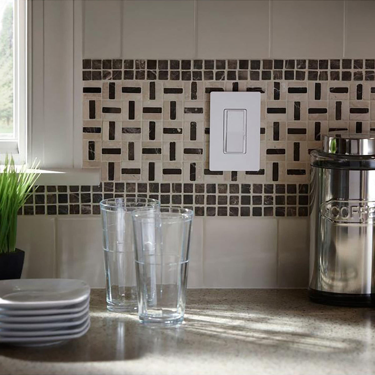 Lutron Diva LED+ Dimmer works without a neutral wire