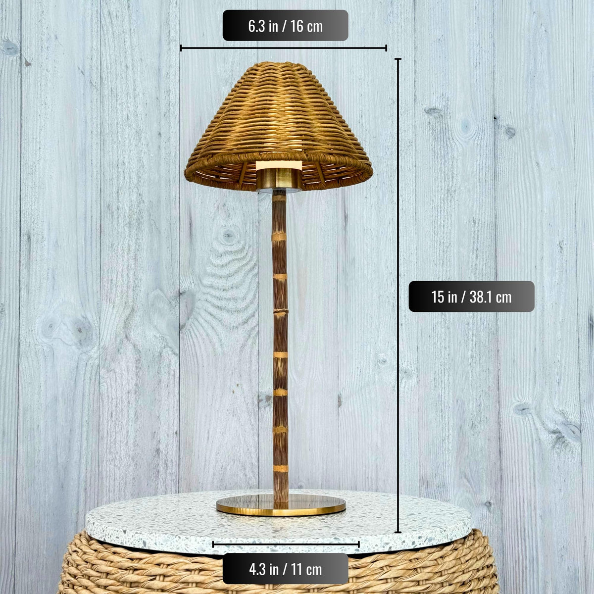 LUXELYKOS dimmable light lets you set warm ambience