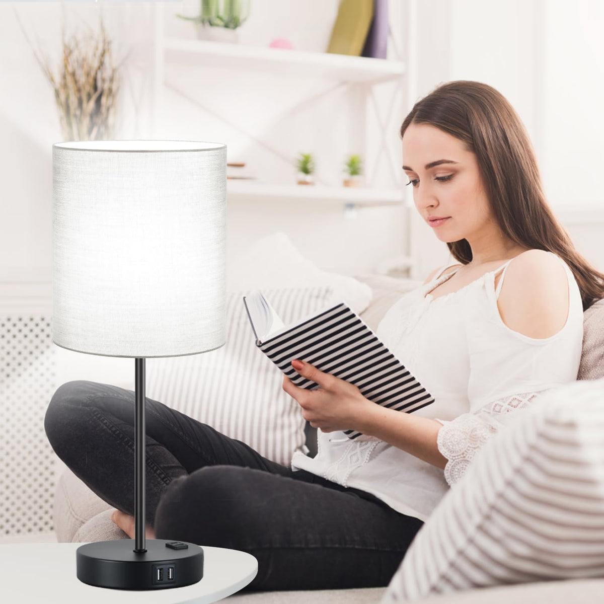 Two included T45 LED bulbs with Lynnoland lamps for bright daylight