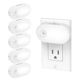 Lyridz 120LM night light front view showing compact plug-in design for quick hallway navigation.