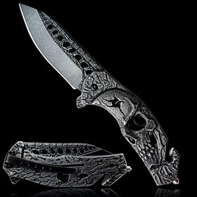MADSMAUG skull embossed grip pocket knife enhances grip and control.