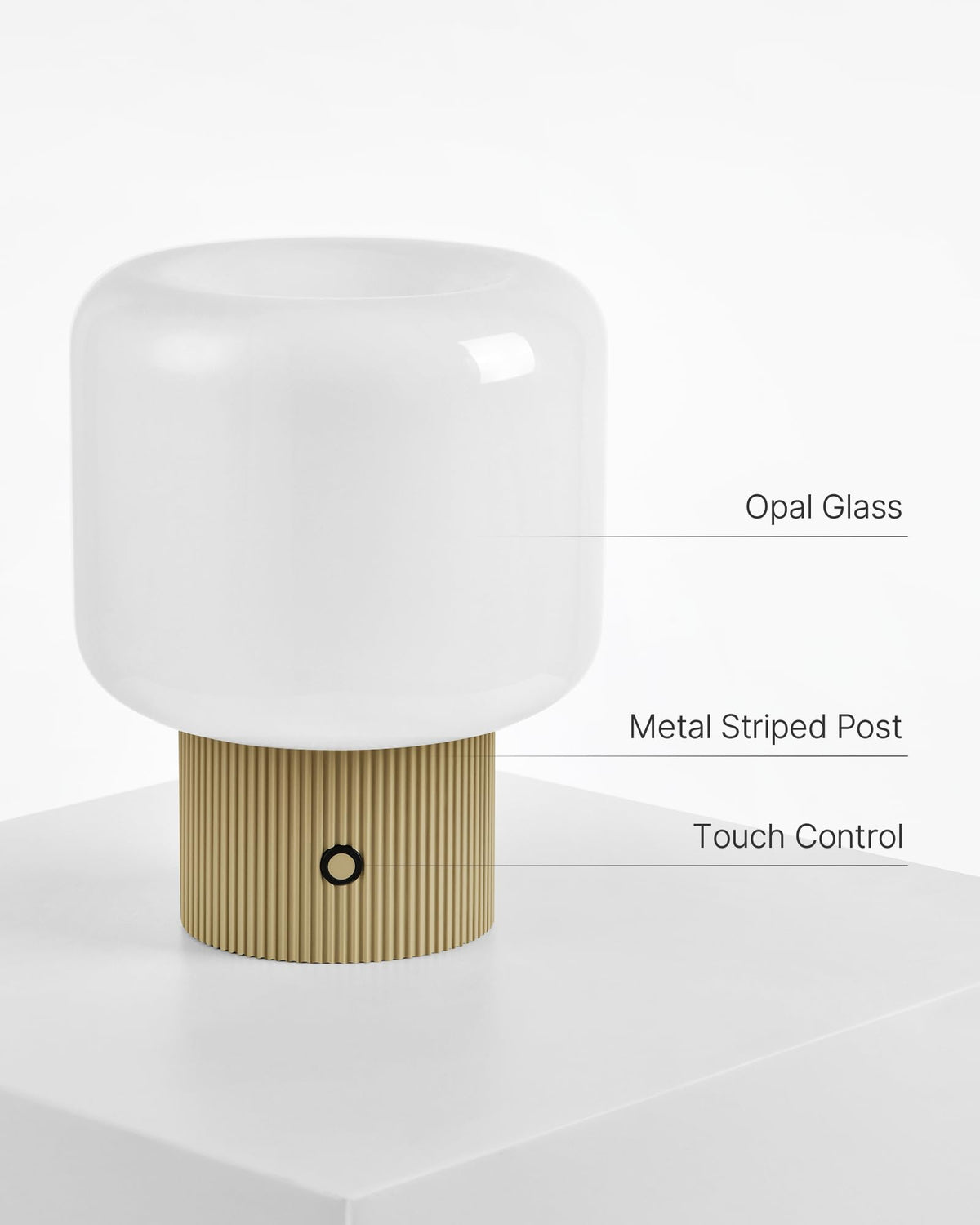 MAGCHARM Halo includes charging cable and adapter for quick setup