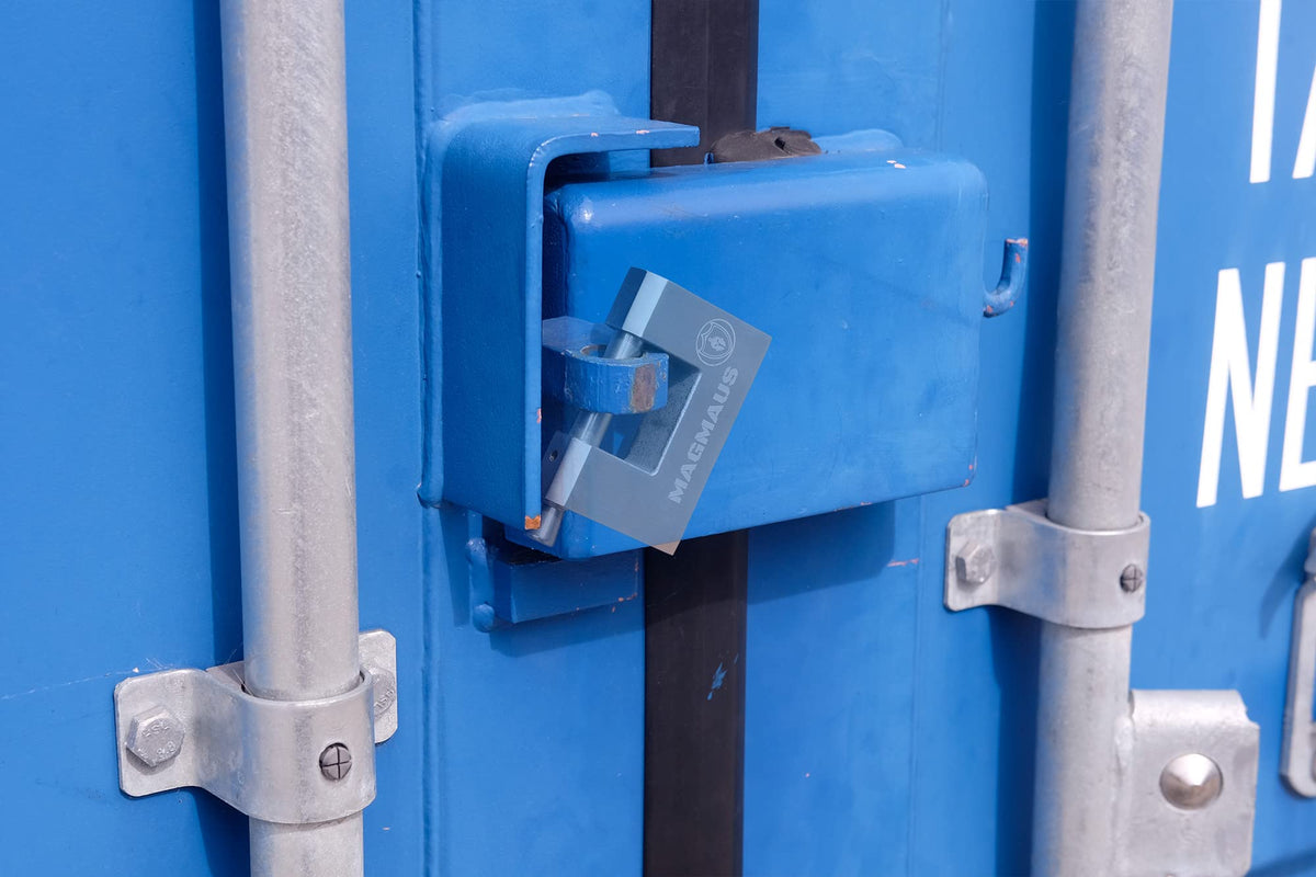 Magmaus RTL80 includes three keys for convenient access