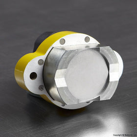 Magswitch MagJig 95 mounting base supports versatile bench configurations.