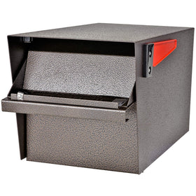 Close-up of Mail Boss 7508 anti-pry latch for protected access