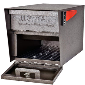 Mail Boss 7508 baffle door accepting small packages