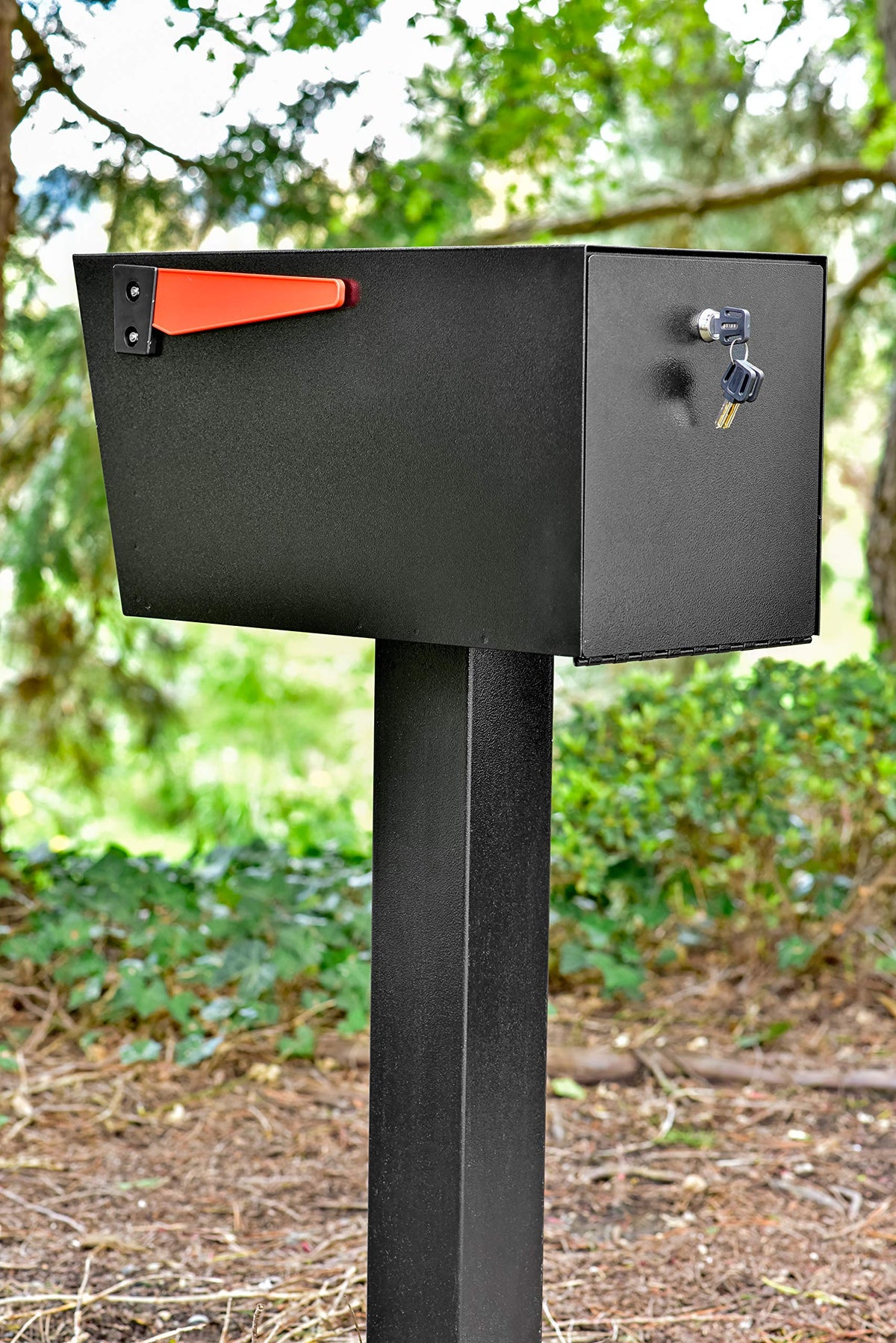 Mail Boss 7536 Street Safe Latitude anti-pry latch close-up reveals reinforced protection against tampering.