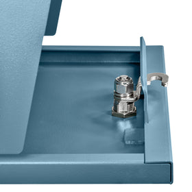 Durable galvanized steel construction of Mail Boss 7584 withstands heavy use.
