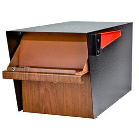 Mail Boss anti-pry latch detail demonstrates resistance to forced entry