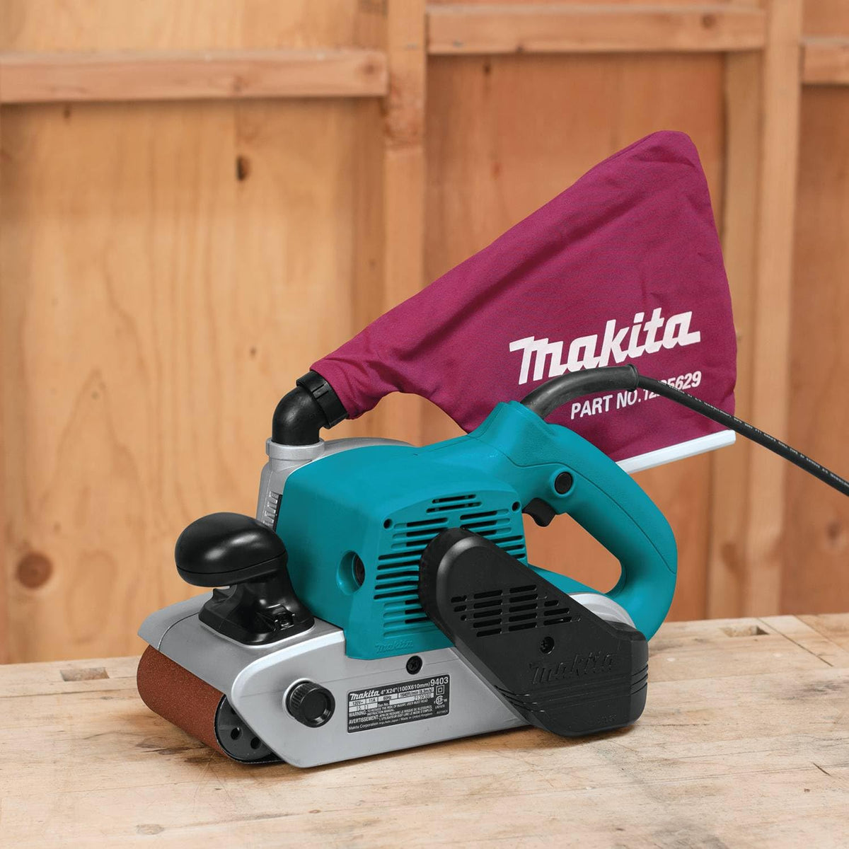 Makita 9403 front grip designed for comfortable, controlled sanding