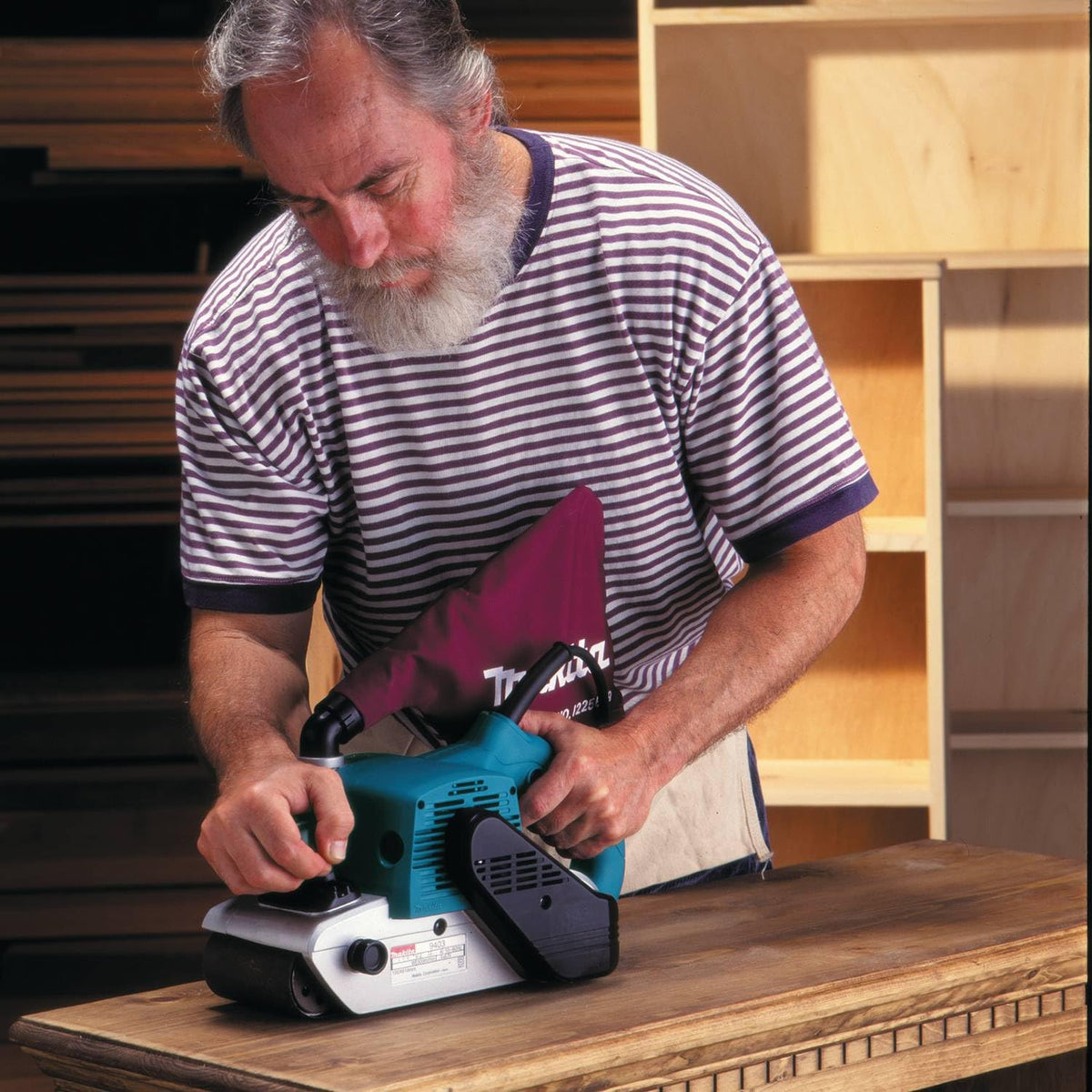 Makita 9403 labyrinth construction protects motor and bearings
