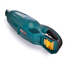Makita DCL180Z car cleaning setup shows on-vehicle dust pickup