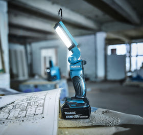 Makita DML801 6-LED mode runs up to 40 hours for long jobs.