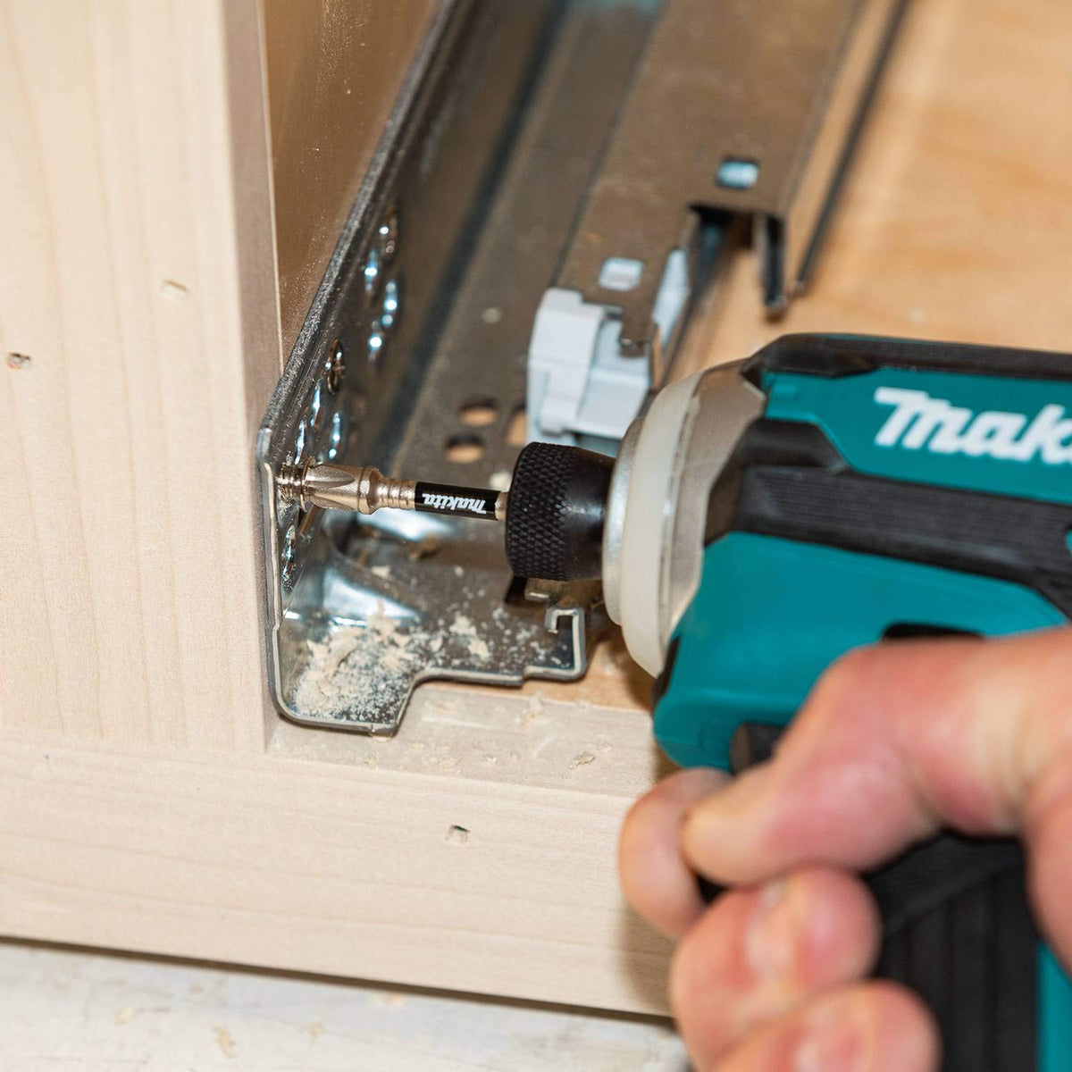 Makita Impact XPS matte nickel coating offers best-in-class corrosion resistance.