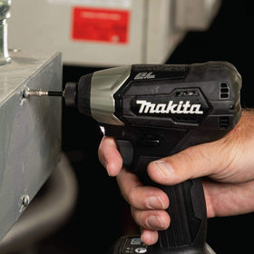 Makita Impact XPS optimized torsion zone enables efficient energy transfer and durability.