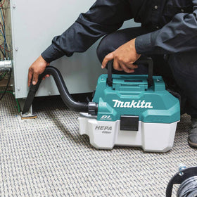 Lightweight 10.1 lb with battery enables portable cleanup.