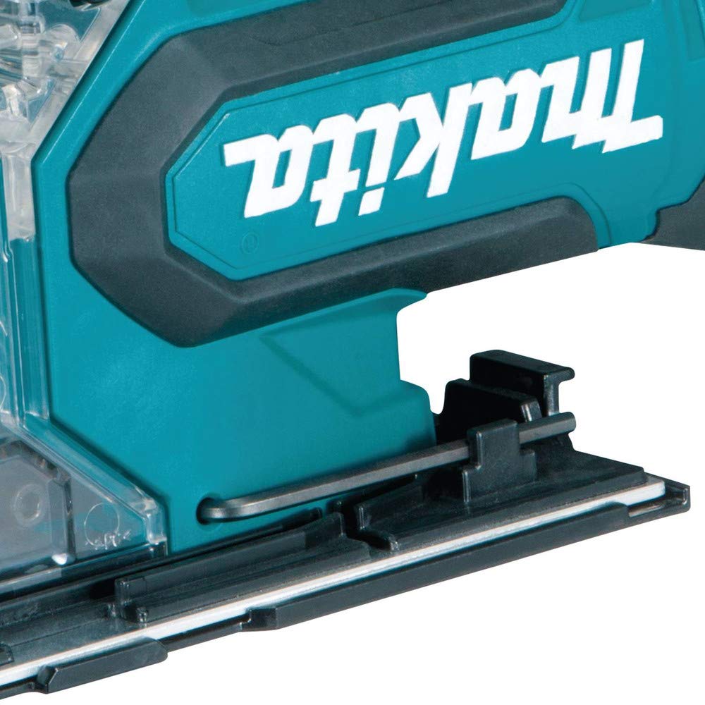Makita XDS01Z short-stroke 1/4-inch helps prevent damage behind the board