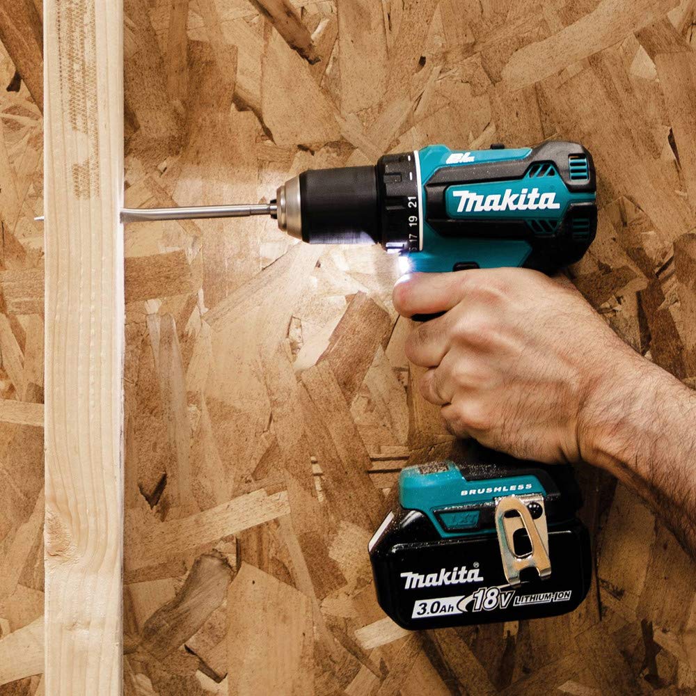 Makita XFD131 Star Protection provides real-time data between tool and battery.