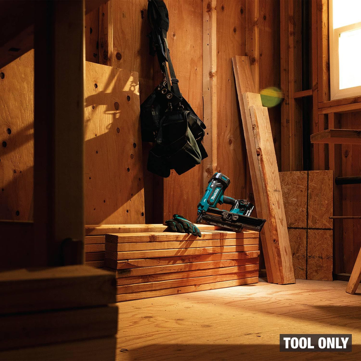 Makita XNB03Z tool-less depth adjustment for flush nails