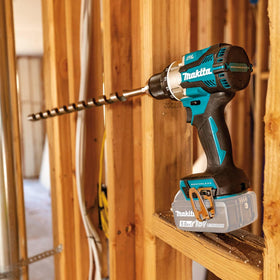 Makita XPH16Z rubberized soft grip enhances comfort during use.