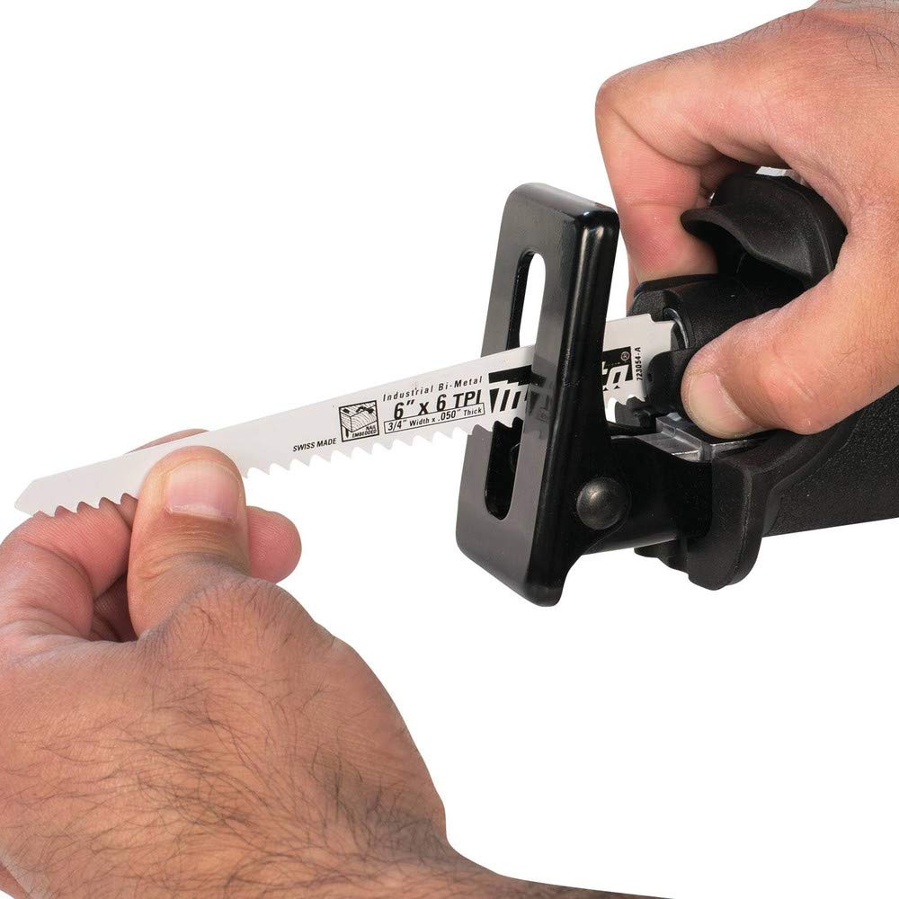 Makita XRJ04Z compact body fits tight spaces with ease