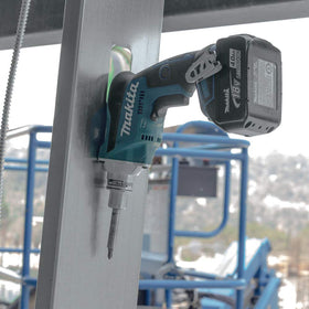Makita XSF03Z lock-on-mode keeps the motor off until fastening, easing workflow.
