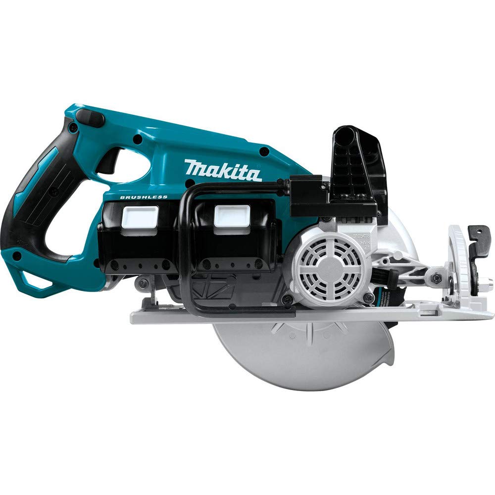 Makita XSR01PT automatic speed-change maintains smooth cutting performance.