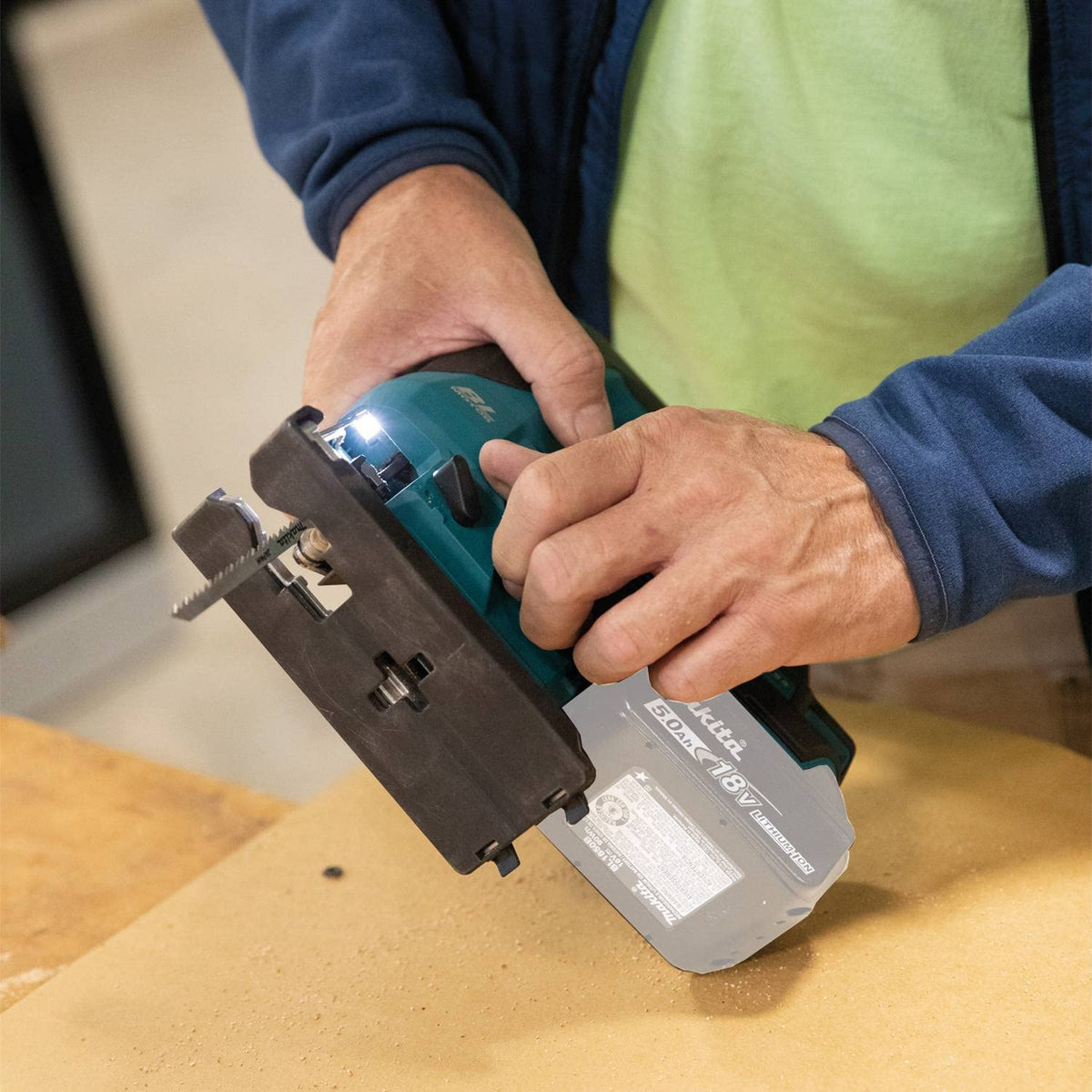 Makita XVJ04Z three orbital settings for versatile cuts