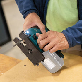 Makita XVJ04Z three orbital settings for versatile cuts
