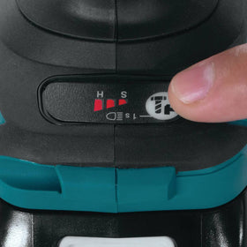 Half-inch anvil with friction ring on Makita XWT08Z for quick socket changes