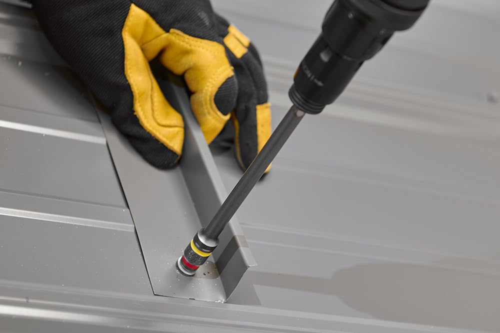 Malco IMSHXLC easy-clean magnet feature shown for clearing metal shavings