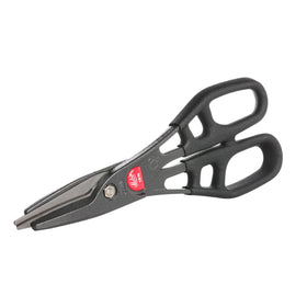 Malco MC12NG comfort grip handles improve control during long trims.