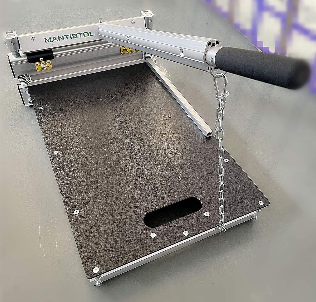 Mantistol 13inch Pro Floor Cutter safety cover protecting the blade during replacement
