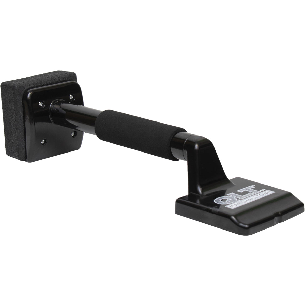 Marshalltown Knee Kicker edge-stretching enables tight fit across doorways.
