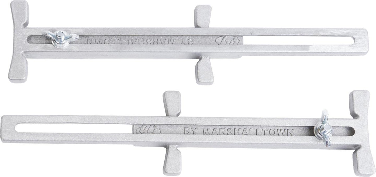 Close-up of durable cast aluminum construction on MARSHALLTOWN line stretchers.