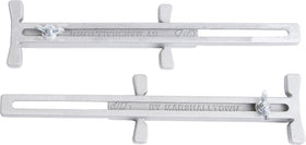 Close-up of durable cast aluminum construction on MARSHALLTOWN line stretchers.