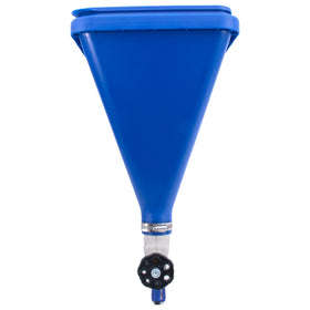 MARSHALLTOWN Sharpshooter 2.1 2-gallon hopper ready for continuous spraying