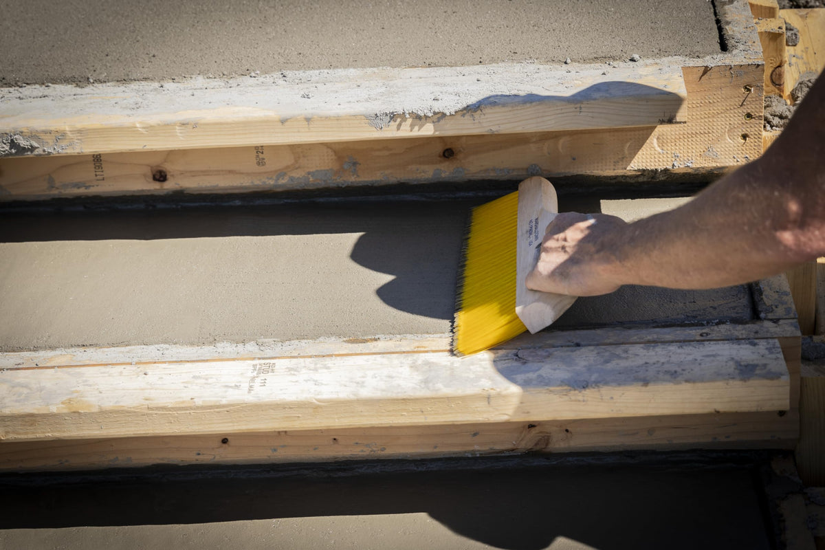 Marshalltown yellow polypropylene bristles deliver even texture for versatile brushing