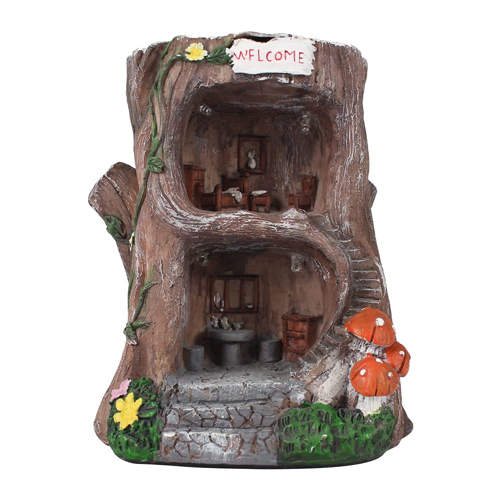 MARYTUMM polyresin garden ornament detail highlights natural texture.