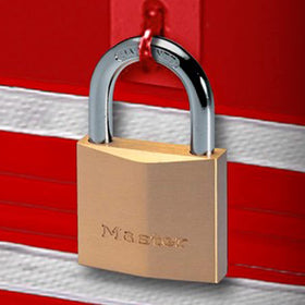 Master Lock 140TRI suitable for indoor and outdoor use on bags and lockers.