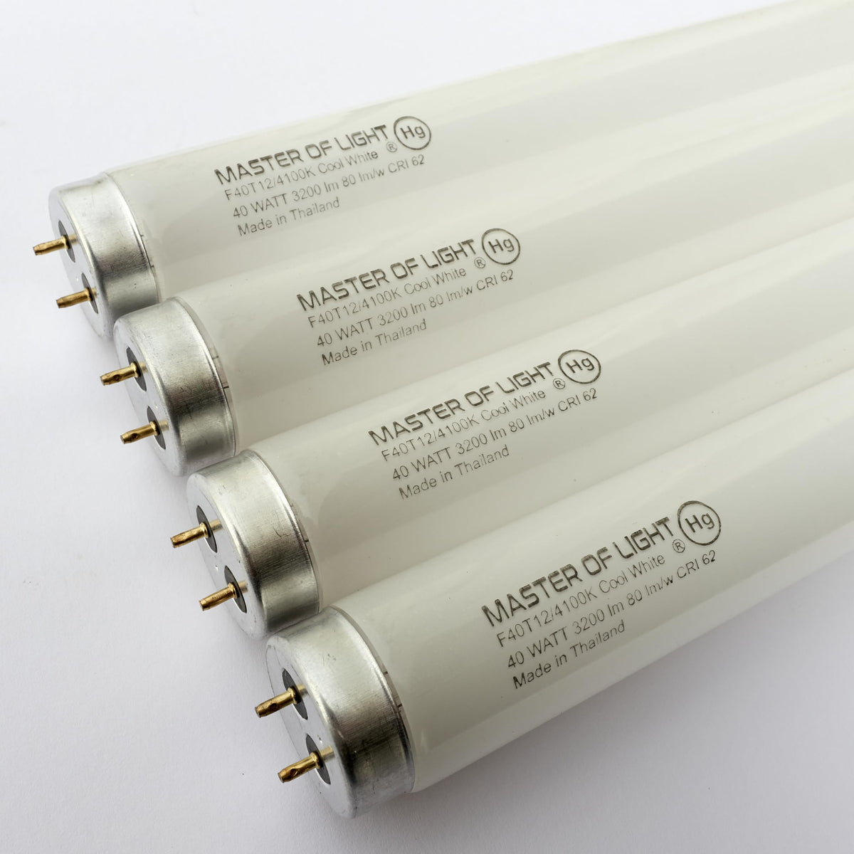 Master Of Light F40CW delivers 3200 lumens for bright task lighting.