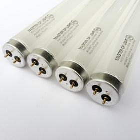 Master Of Light F40CW features 56 CRI for accurate color rendering.