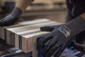 MaxiFlex durable-dexterity panel underlines long-lasting grip in dry tasks