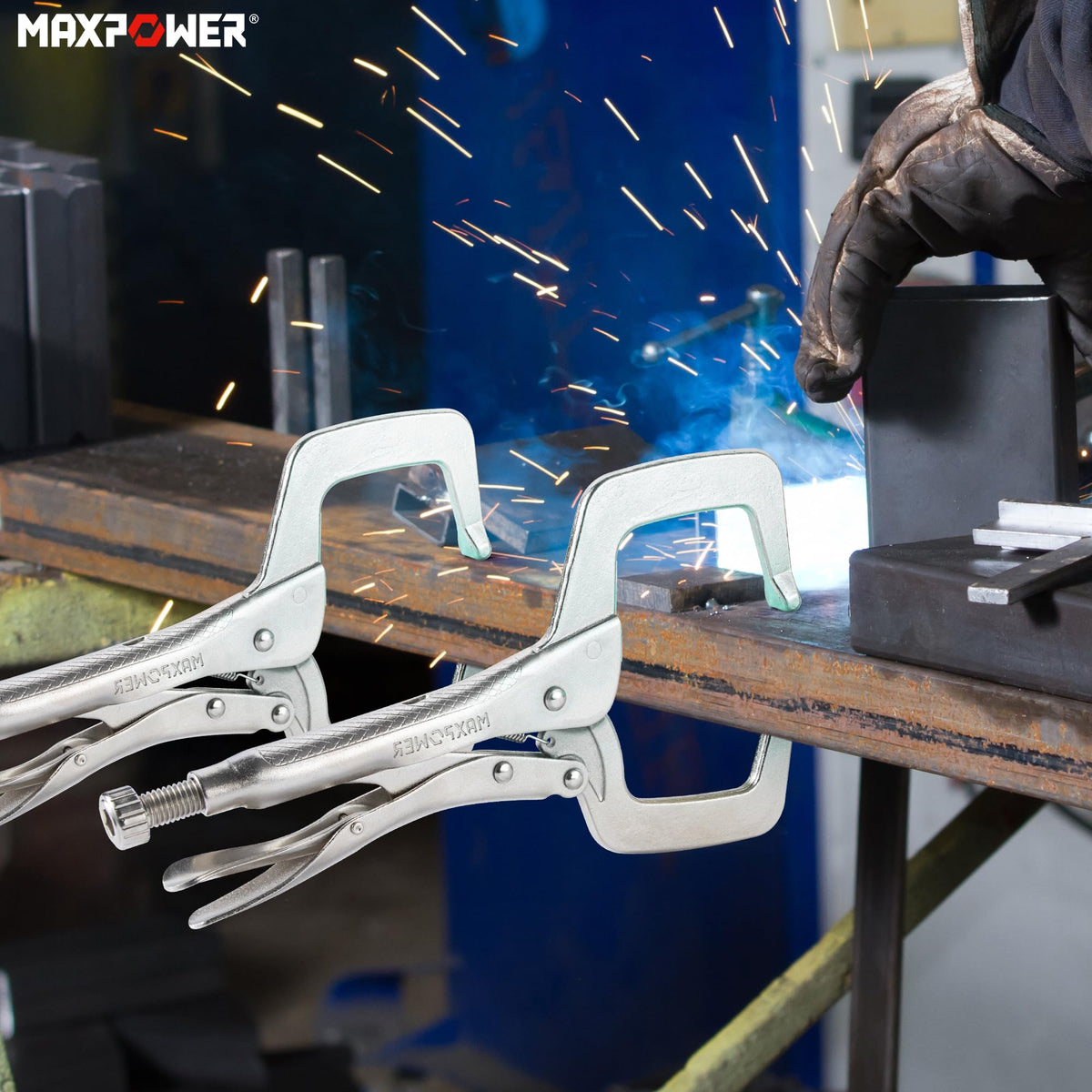 MAXPOWER fast-release design enables one-handed operation during setup.