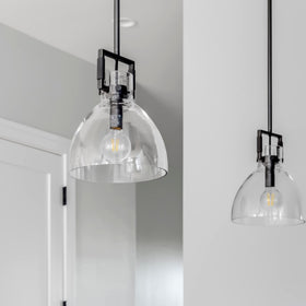 Maxxima G25 lamp provides reliable lighting for kitchens and living rooms